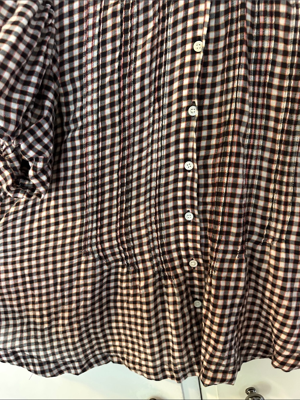 Doen Black & Pink Gingham Ruffled Collar Button-Up Top - Picture 4 of 6
